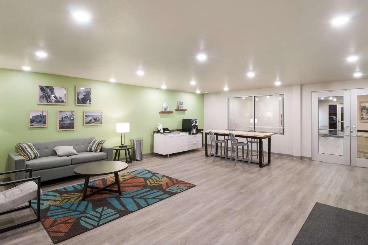 Woodspring Suites Mesa Chandler Exterior photo